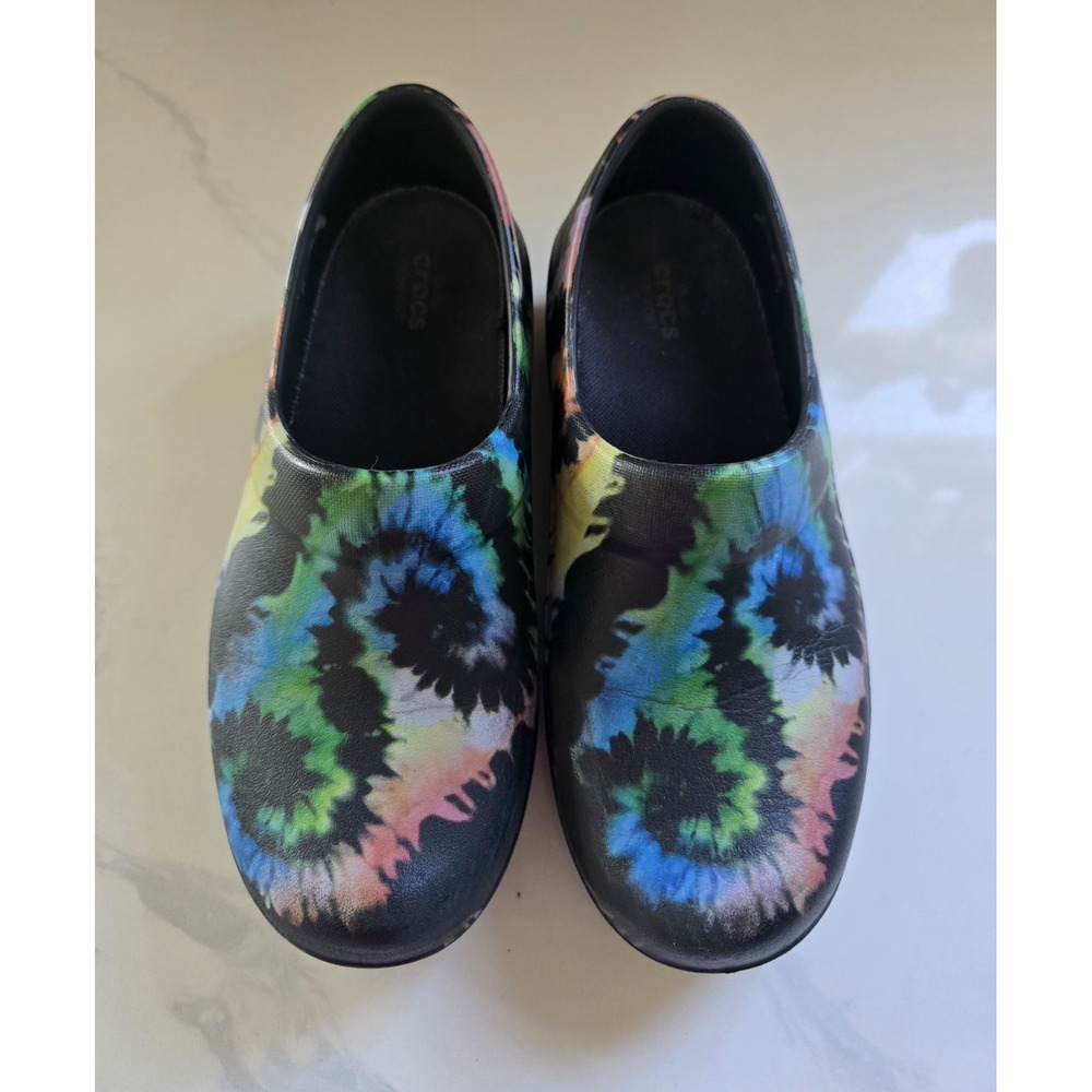 Crocs Dual Comfort‎ Tie Dye Clogs Chef Nurse Women's Size 7